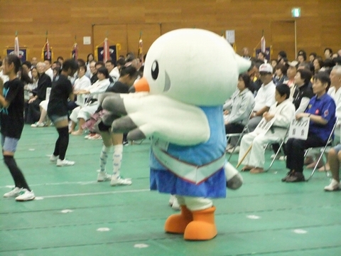 第七中学校ダンス部と一緒にユリートもダンシング